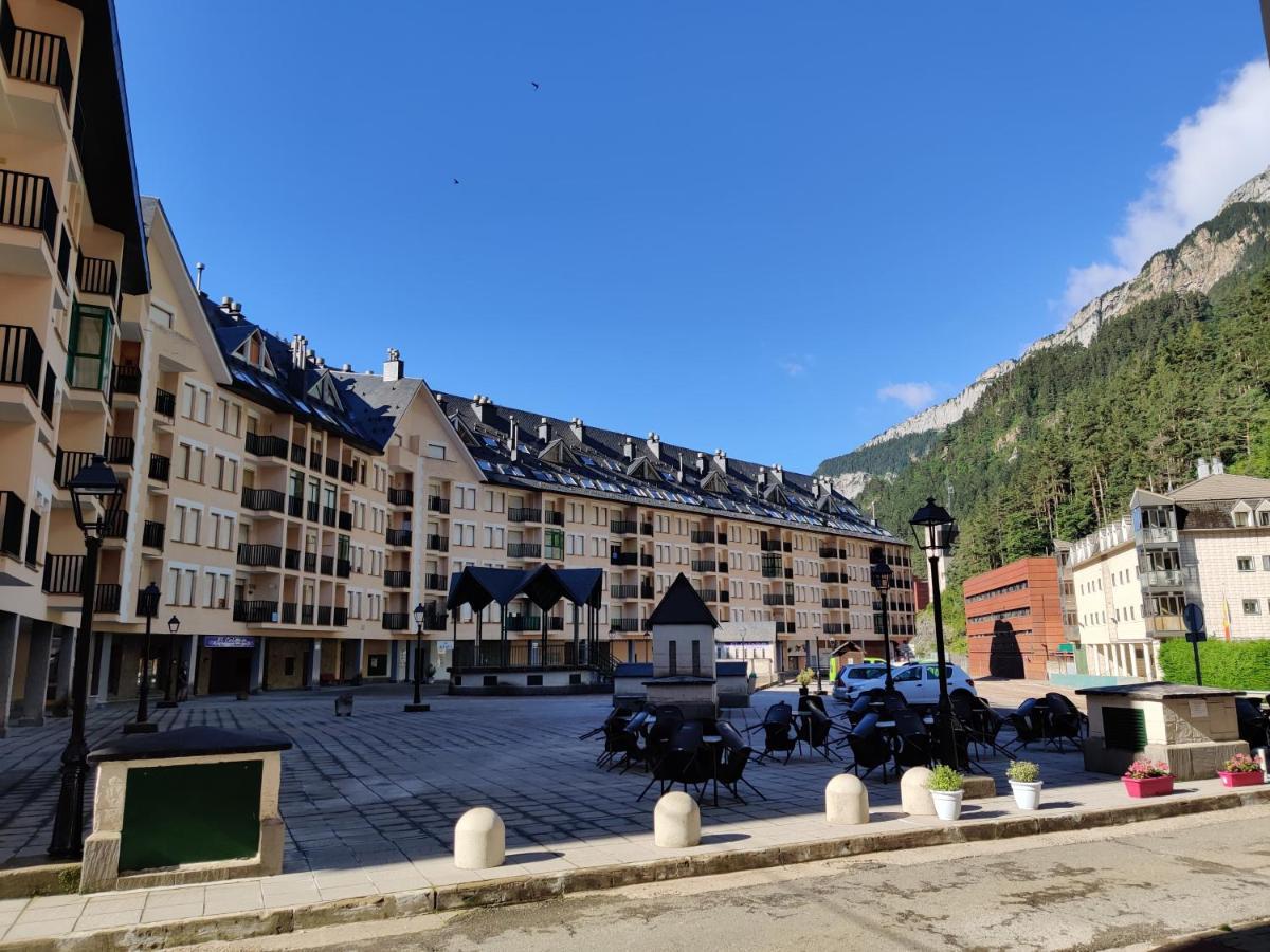 "Leo Pixel" Avairent Canfranc Estacion Lejlighed Eksteriør billede
